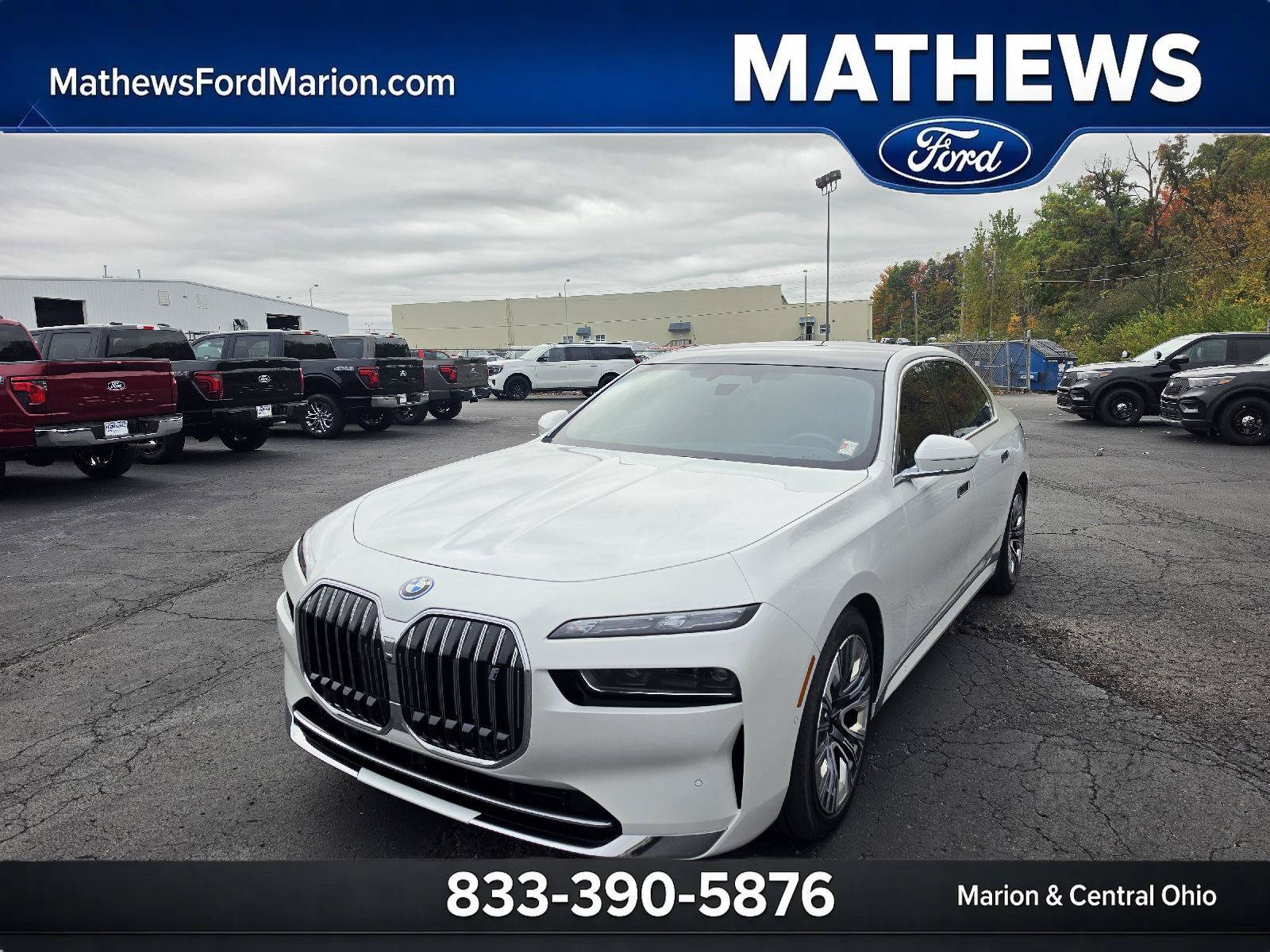 Used 2023 BMW i7 xDrive60 w/ Executive Package 2 AWD/4WD image 1