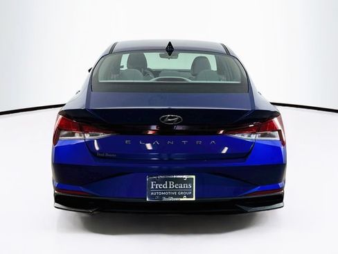 Used 2023 Hyundai Elantra SEL w/ Convenience Package FWD image 28