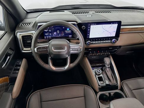 Used 2025 GMC Canyon Denali AWD/4WD image 23