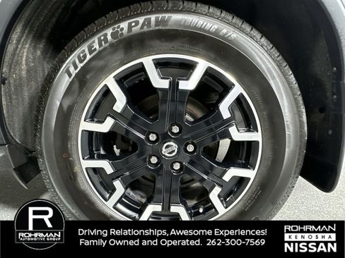 Used 2020 Nissan Pathfinder SL image 6