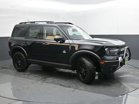 New 2025 Ford Bronco Sport Outer Banks w/ Sasquatch Outer Banks Package AWD/4WD image 8