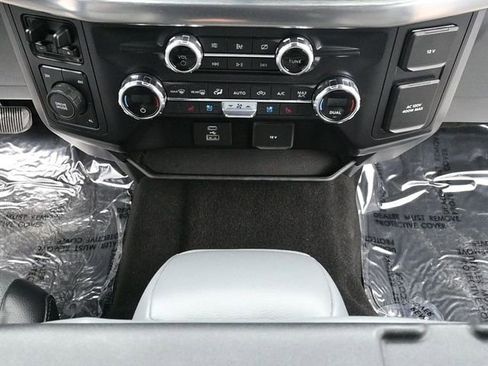 Used 2021 Ford F150 Lariat w/ Equipment Group 501A Mid image 21