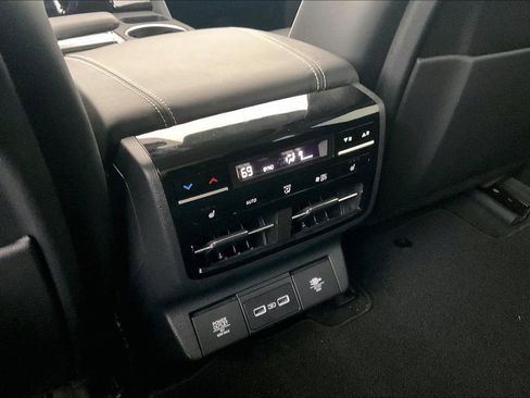 Used 2023 Acura MDX SH-AWD w/ Advance Package image 29