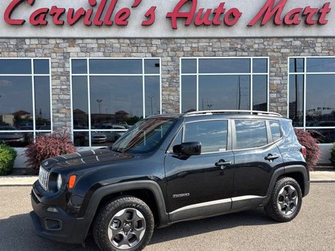Used 2018 Jeep Renegade Latitude image 1