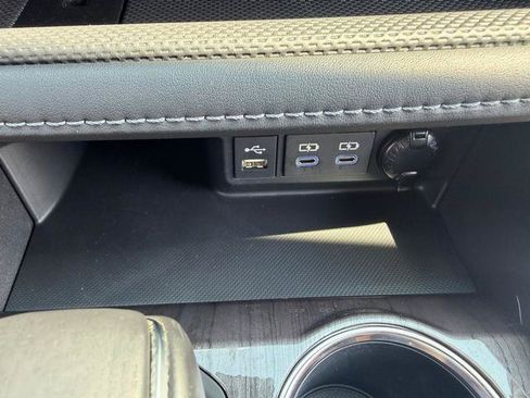 Used 2022 Toyota Highlander Platinum AWD/4WD image 16