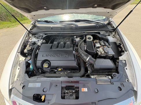 Used 2011 Lincoln MKS w/ 102A Rapid Spec Order Code FWD image 13