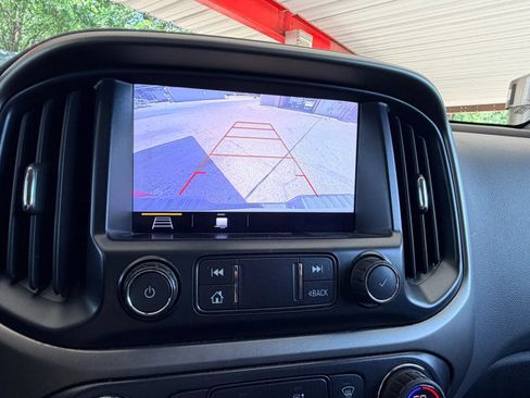 Used 2019 Chevrolet Colorado Z71 RWD image 18