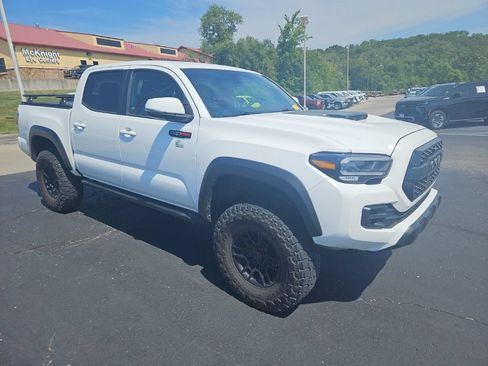 Used 2020 Toyota Tacoma TRD Pro AWD/4WD image 5