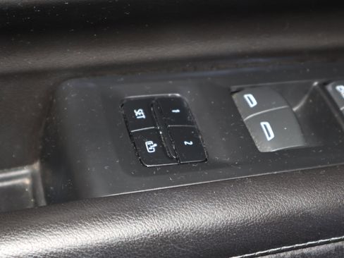 Used 2021 Chevrolet Tahoe Z71 image 35