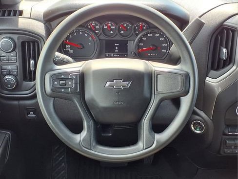 Used 2024 Chevrolet Silverado 1500 Custom Trail Boss w/ Turbomax Blackout Package AWD/4WD image 28