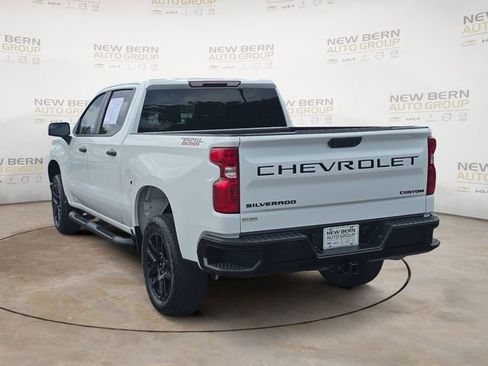Used 2024 Chevrolet Silverado 1500 Custom Trail Boss w/ Turbomax Blackout Package AWD/4WD image 3