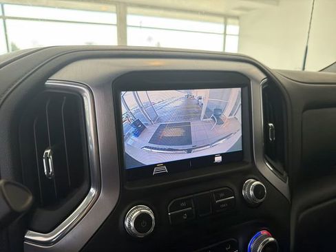 Used 2020 GMC Sierra 2500 SLE w/ SLE Convenience Package image 24