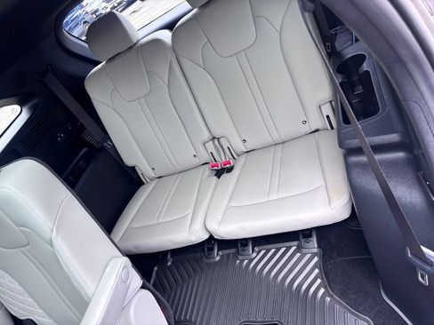 Used 2025 Kia Sorento SX Prestige AWD/4WD image 28