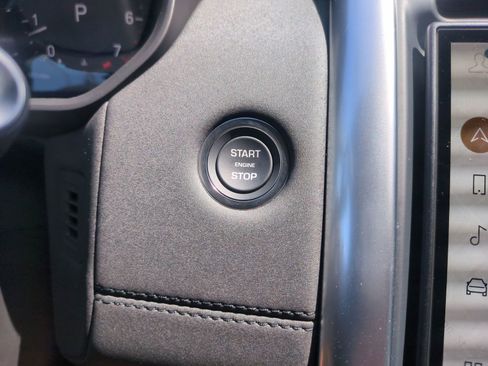 New 2026 Land Rover Discovery S AWD/4WD image 23