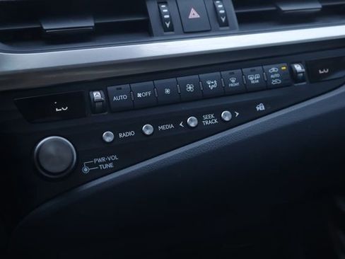 Used 2021 Lexus ES 350 w/ Accessory Package 2 FWD image 17