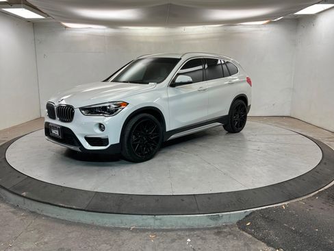 Used 2018 BMW X1 sDrive28i w/ Premium Package image 1