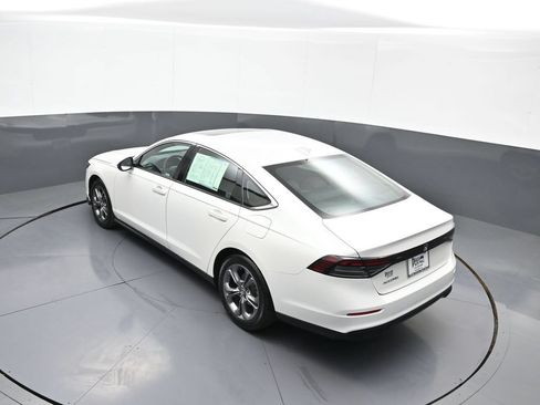 Used 2024 Honda Accord EX image 39