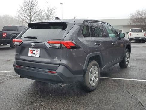 Used 2024 Toyota RAV4 LE image 4