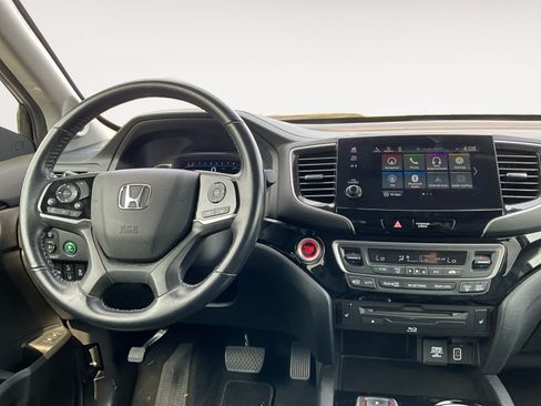 Used 2022 Honda Pilot Touring image 10