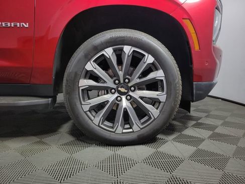 Used 2025 Chevrolet Suburban High Country AWD/4WD image 11