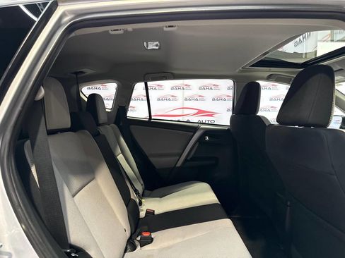 Used 2018 Toyota RAV4 XLE w/ Plus Extra Value Package FWD image 43