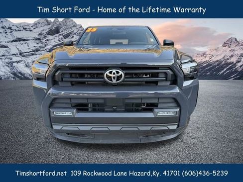 Used 2025 Toyota 4Runner SR5 image 7