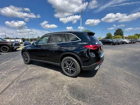 New 2027 Mercedes-Benz GLC 300 4MATIC image 11