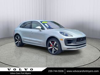 Used 2025 Porsche Macan GTS AWD/4WD video 1