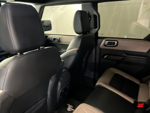 Used 2024 Ford Bronco Wildtrak AWD/4WD image 19