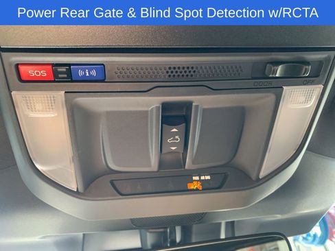 Certified 2025 Subaru Forester Premium image 9