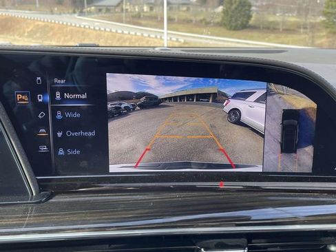 Used 2023 Cadillac Escalade Premium Luxury image 25