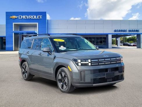 Used 2025 Hyundai Santa Fe SEL image 1