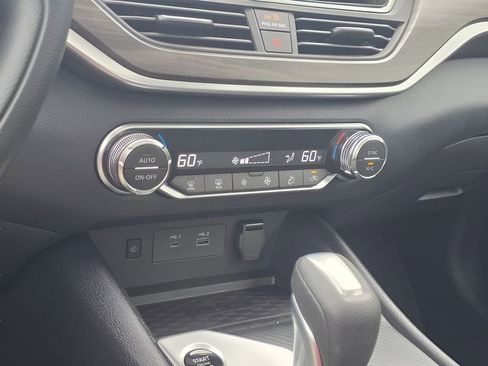 New 2026 Nissan Altima 2.5 SV FWD image 21