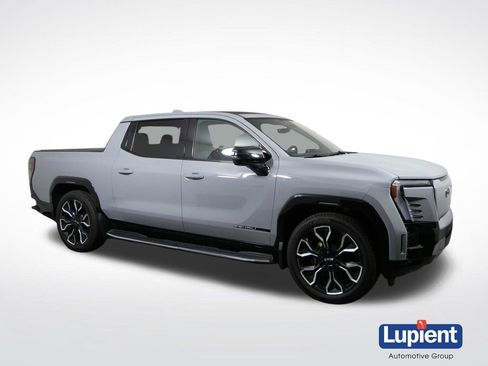 Used 2024 GMC Sierra EV Denali AWD/4WD image 1
