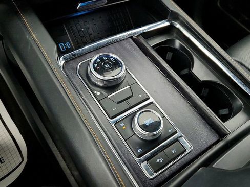 Used 2022 Ford Expedition Max Platinum image 17