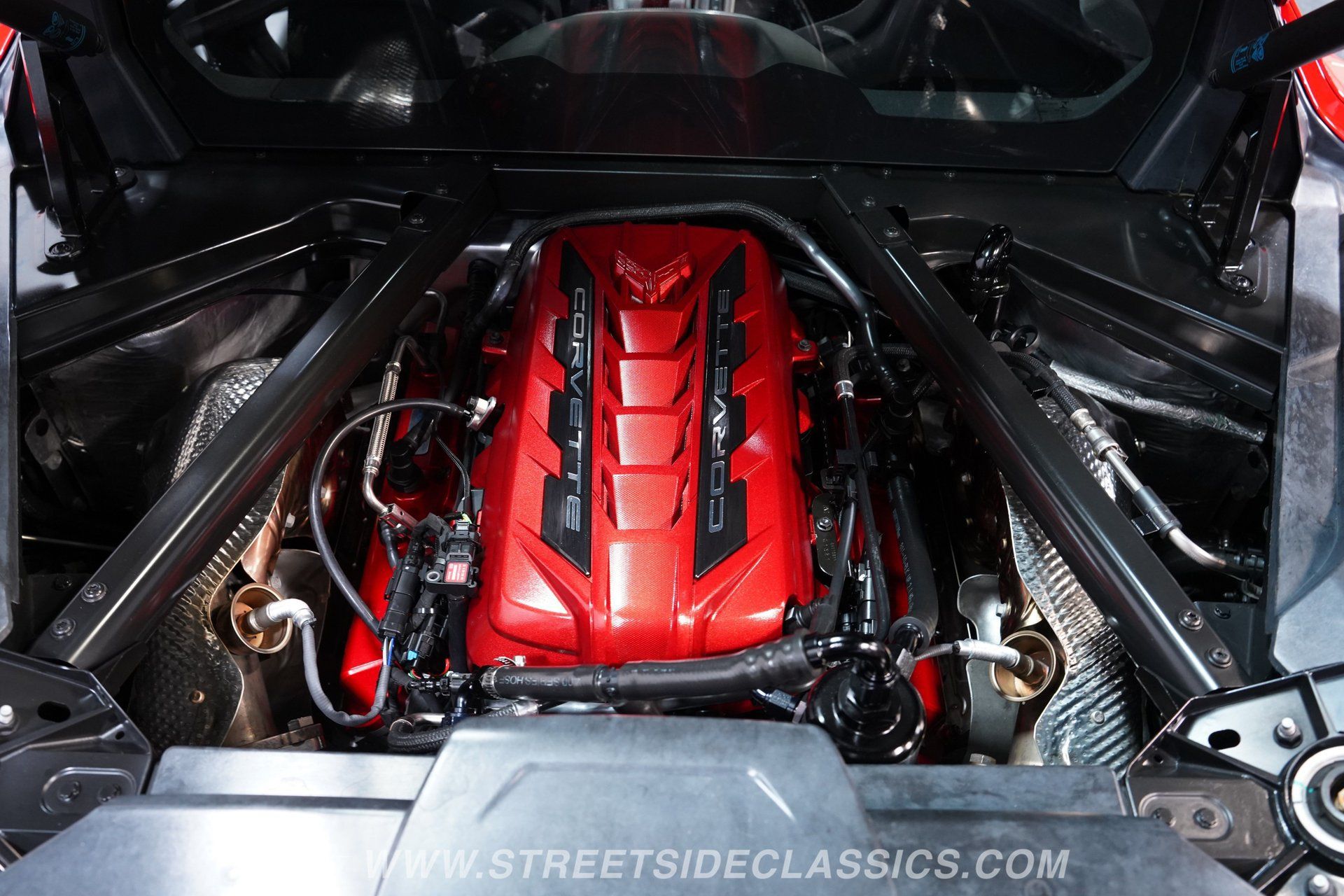 Used 2021 Chevrolet Corvette Stingray Preferred Cpe w/ Z51 Performance Package RWD image 3