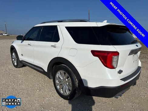 Used 2021 Ford Explorer King Ranch w/ Premium Technology Package image 7