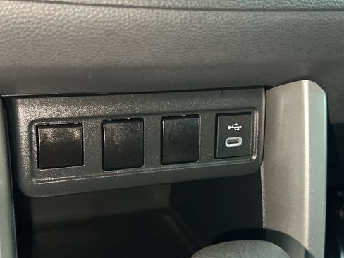 Used 2023 Toyota Corolla Cross AWD Hybrid image 29