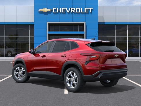 New 2026 Chevrolet Trax LS w/ LS Convenience Package FWD image 27