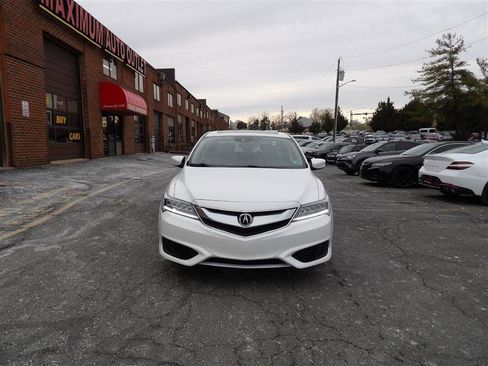 Used 2018 Acura ILX image 3