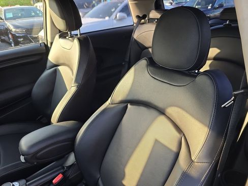 Used 2016 MINI Cooper 2-Door Hardtop image 15