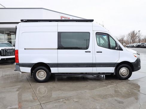 Used 2019 Mercedes-Benz Sprinter 144 Cargo image 7