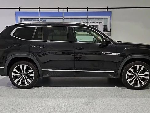 Certified 2022 Volkswagen Atlas SEL Premium AWD/4WD image 9