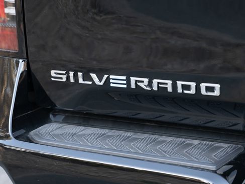 Used 2024 Chevrolet Silverado EV RST image 11