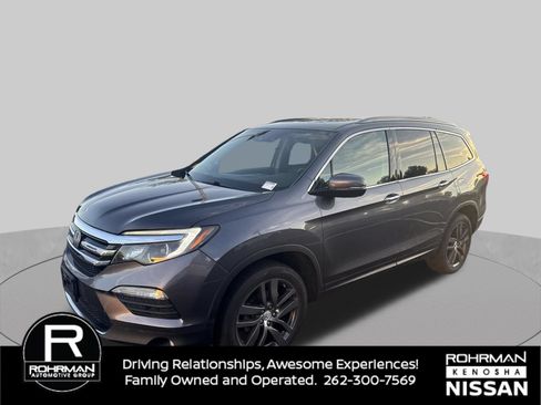 Used 2017 Honda Pilot Elite image 1