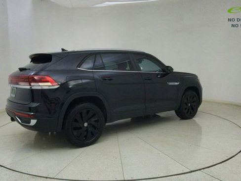 Used 2024 Volkswagen Atlas Cross Sport SE w/ Black Wheel Package FWD image 66
