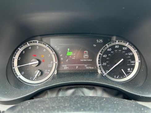 Used 2022 Toyota Highlander Limited AWD/4WD image 19