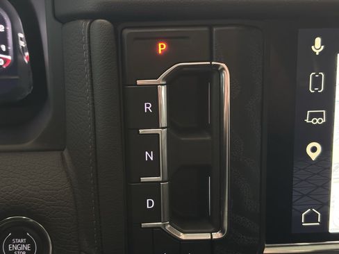 Used 2023 GMC Yukon XL Denali AWD/4WD image 55