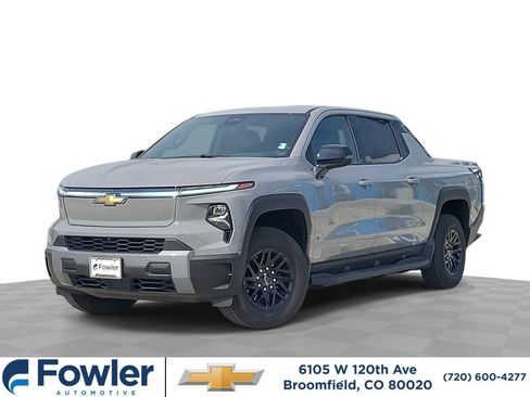 Used 2025 Chevrolet Silverado EV LT AWD/4WD image 1