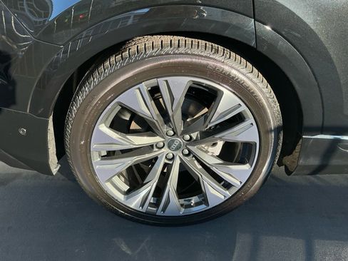 New 2026 Audi Q8 Premium Plus image 24
